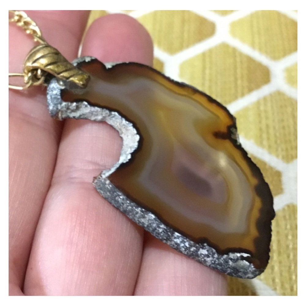 Natural Stone Electroplated Pendant Necklace - Picture 8 of 10